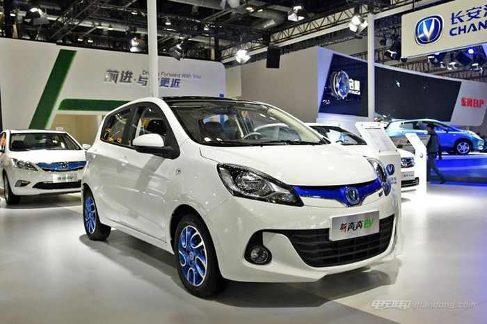 长安发布新款奔奔EV 最大续航210公里
