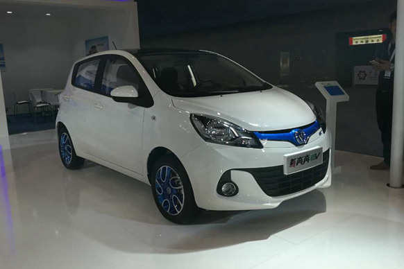 新奔奔EV正式上市补贴后6.48万起