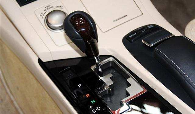 自动挡汽车按喇叭断油,自动挡档位介绍