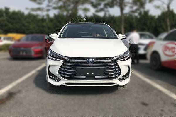 2018广州车展探馆：宋MAX插混版终于来了，百公里加速秒杀GL8