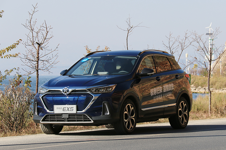 多次跳票后终于揭开红盖头珠珠深度试驾北汽新能源ex5