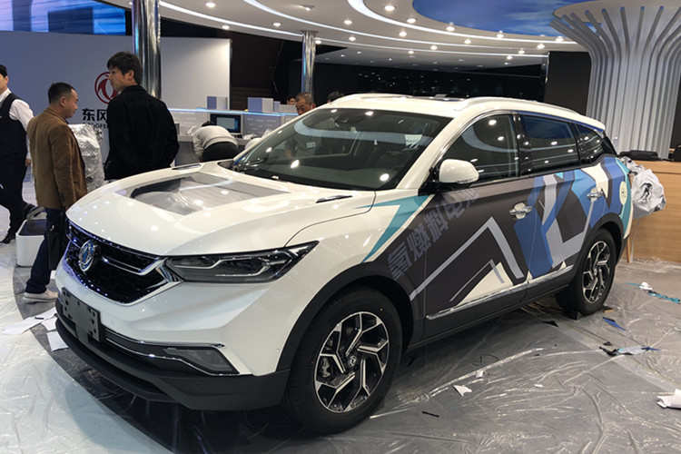 探馆2019上海车展：东风风神AX7氢燃料电池版