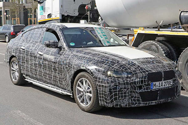 或2021年上市 宝马首款纯电动轿车 i4 谍照曝光