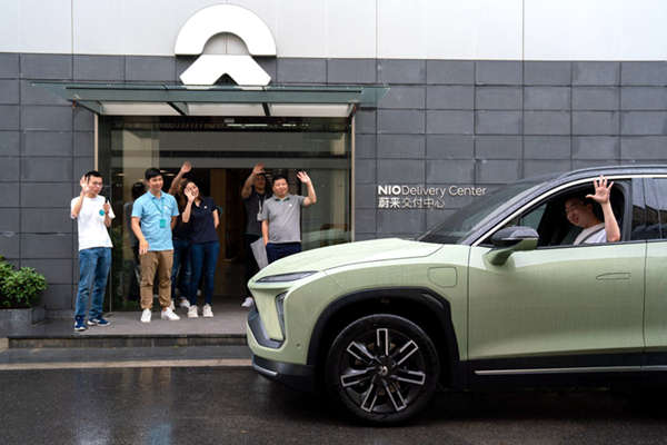 蔚来ES6 开启交付，首批交付 8 辆首发纪念版车型