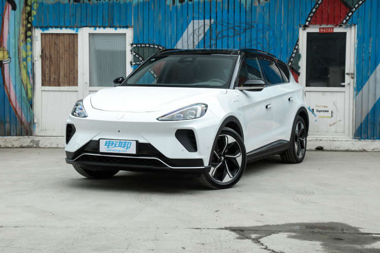 预售28万起 ARCFOX αT将于北京车展上市